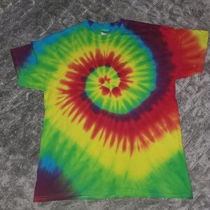 Plain Gildan Tye Dye Tee Size Large